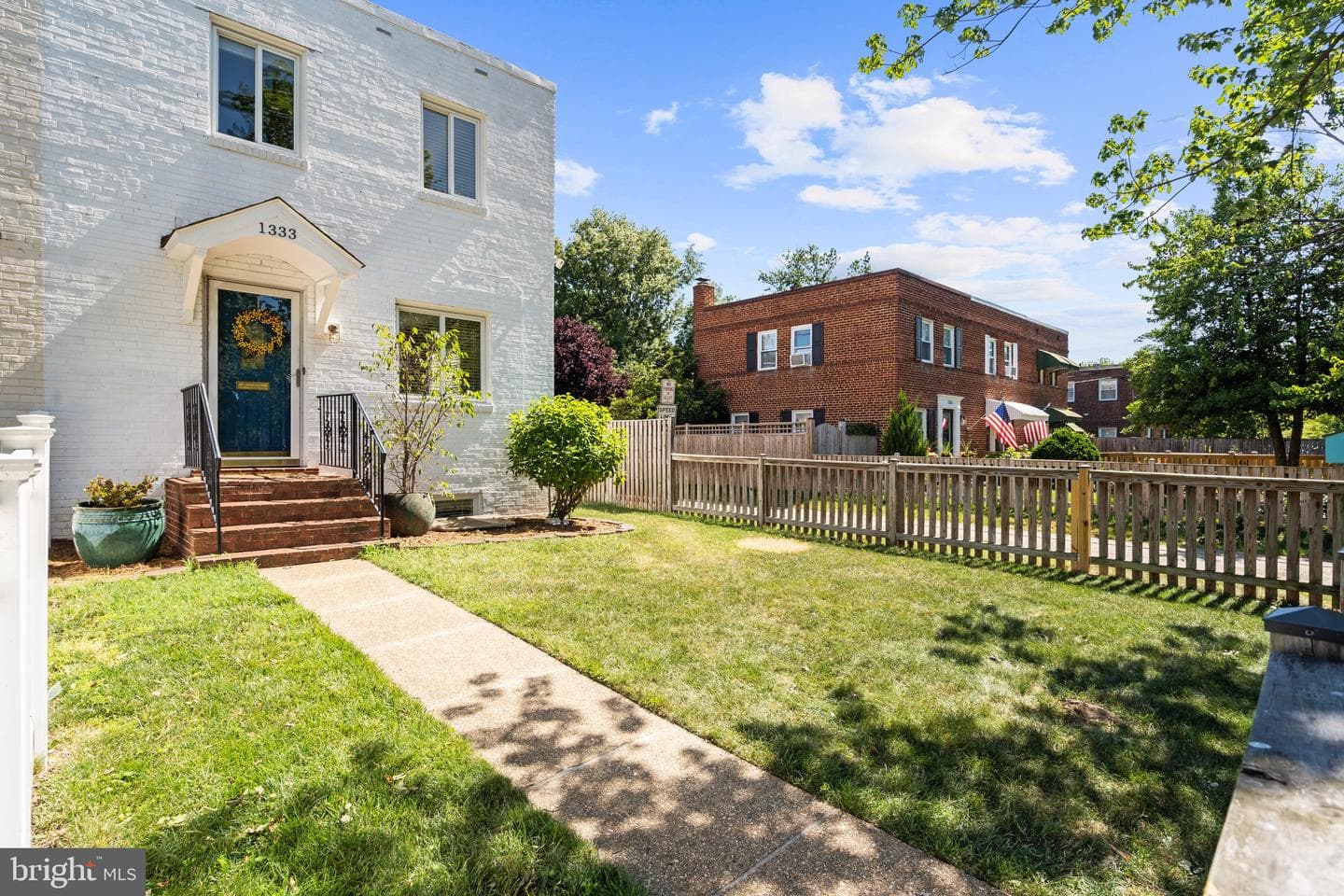 1333 Oronoco Street photo 44