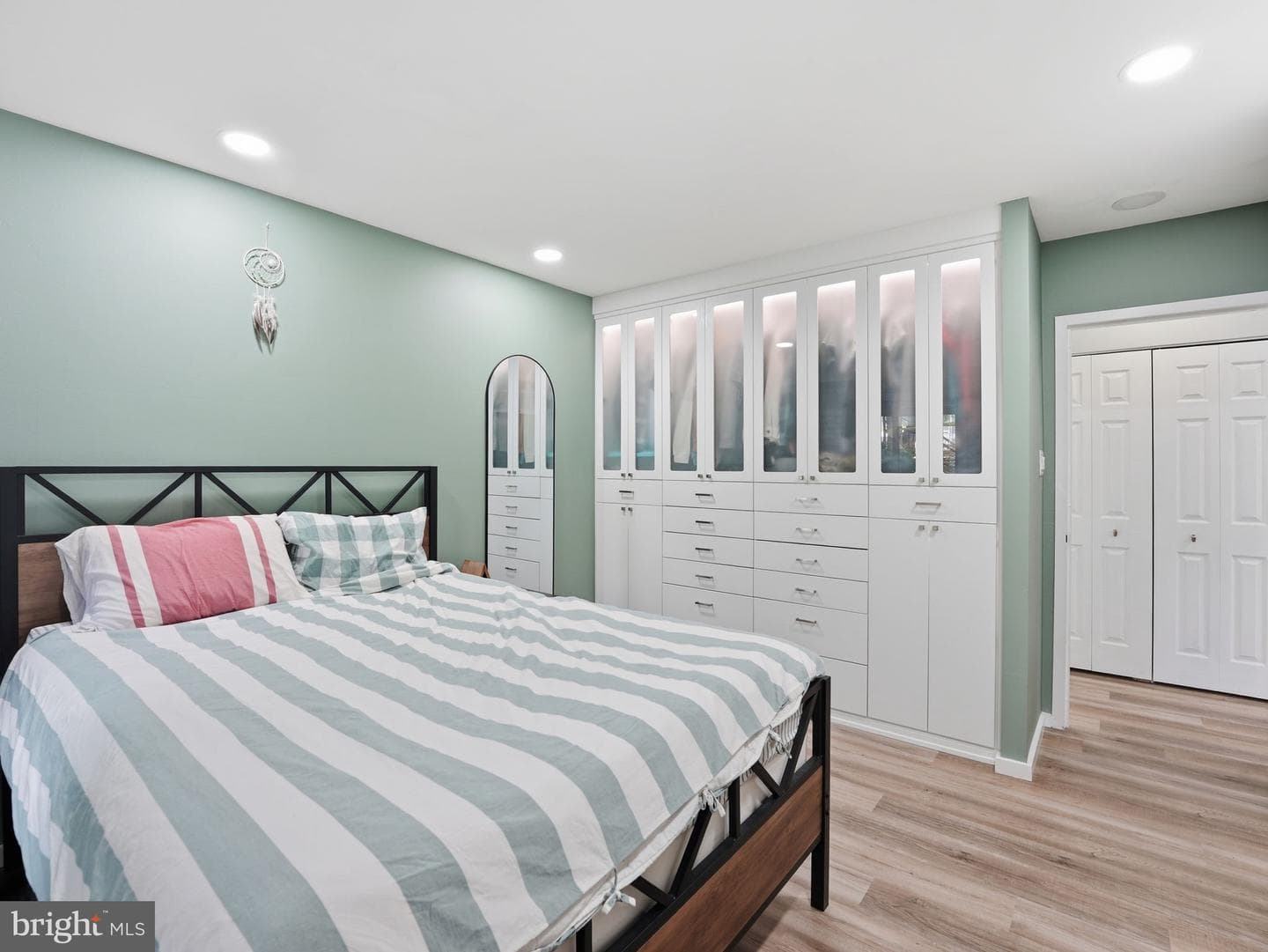 5250 Valley Forge Drive #109 photo 16
