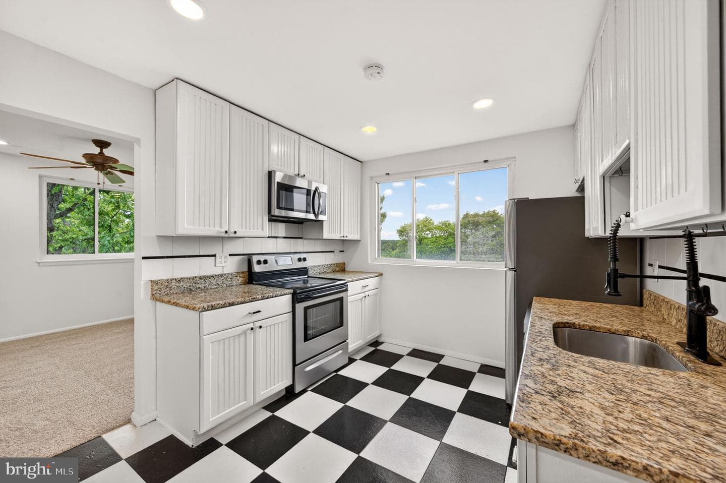 5101 Maris Avenue #401 photo 19