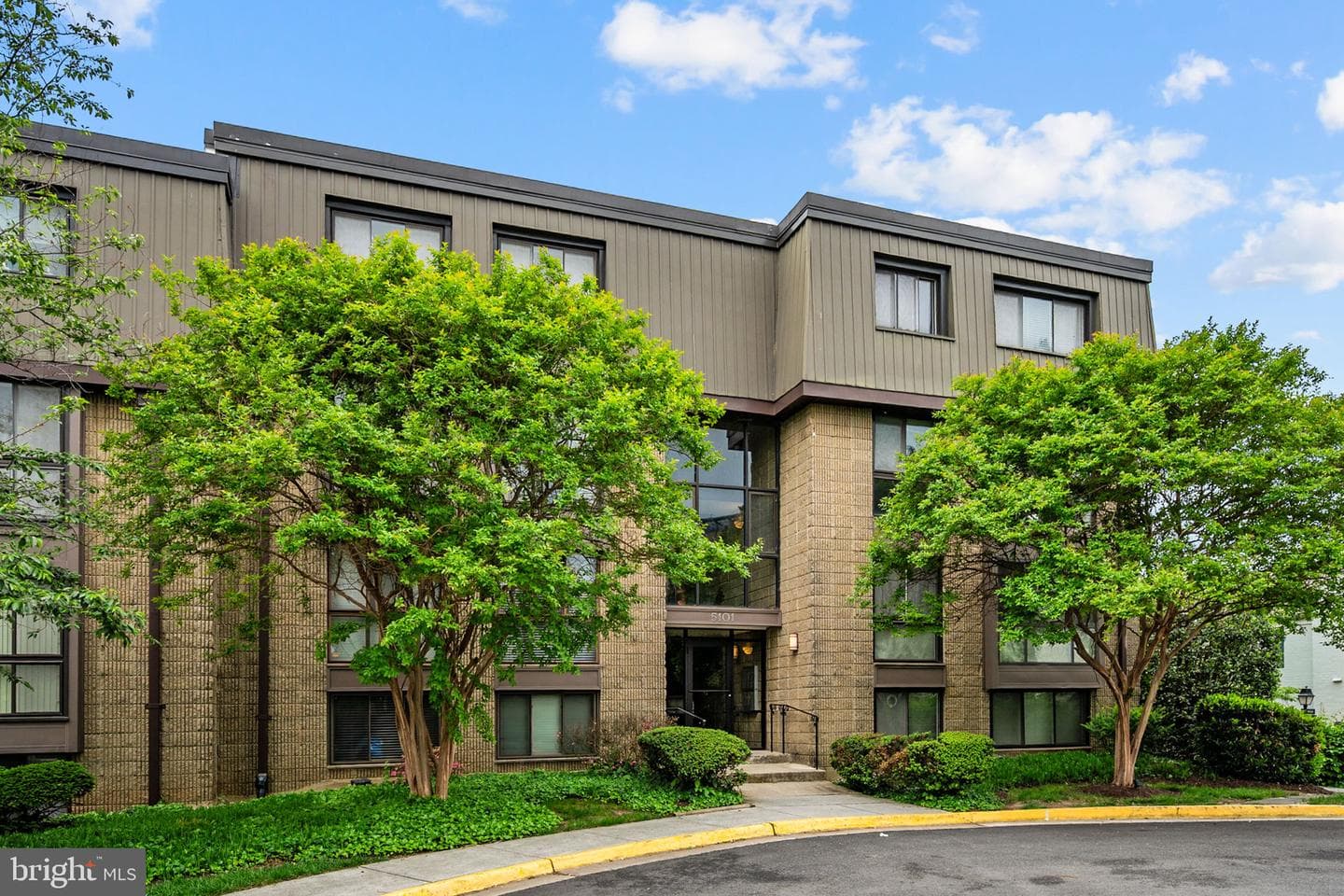 5101 Maris Avenue #401 photo 2