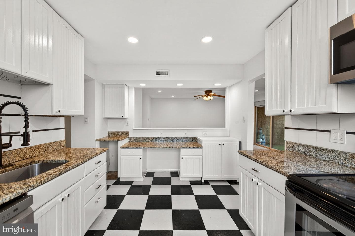 5101 Maris Avenue #401 photo 23