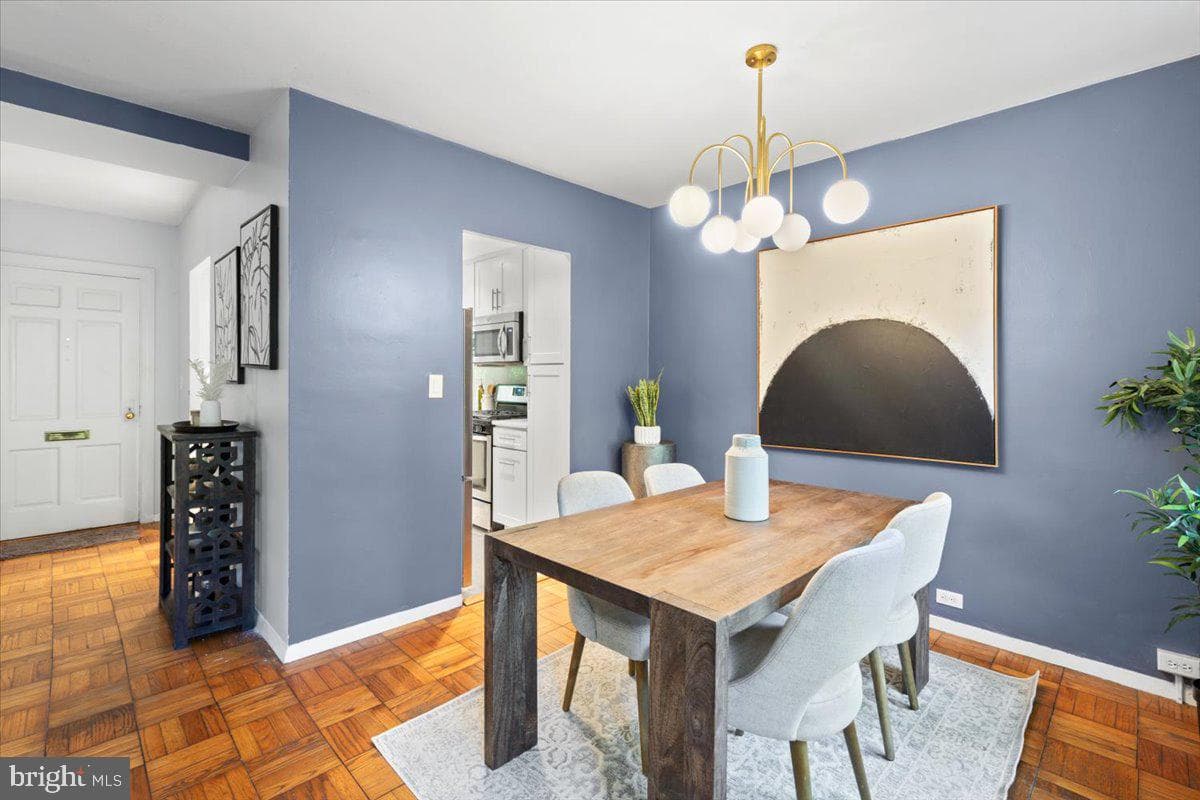 3527 Martha Custis Drive photo 10