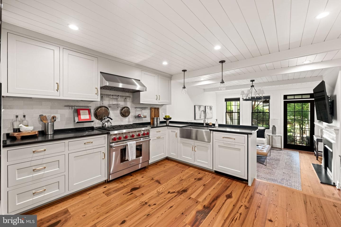 515 S Fairfax Street photo 19