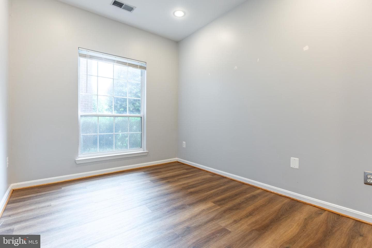 4850 Eisenhower Avenue #115 photo 25