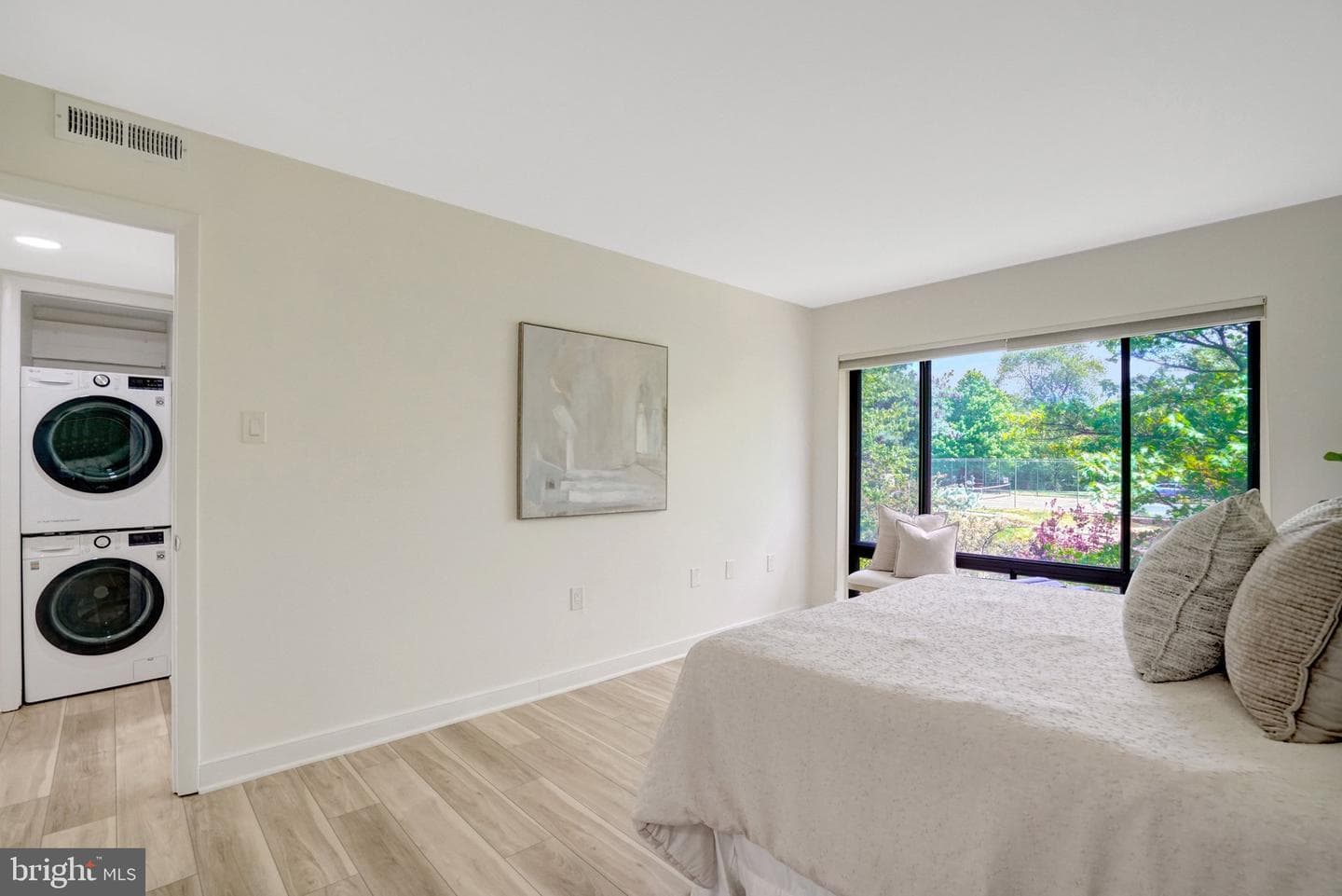 128 Roberts Lane #400 photo 20