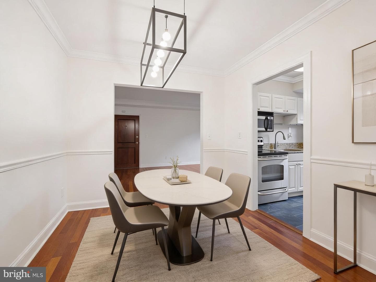 718 S Washington Street #101 photo 16