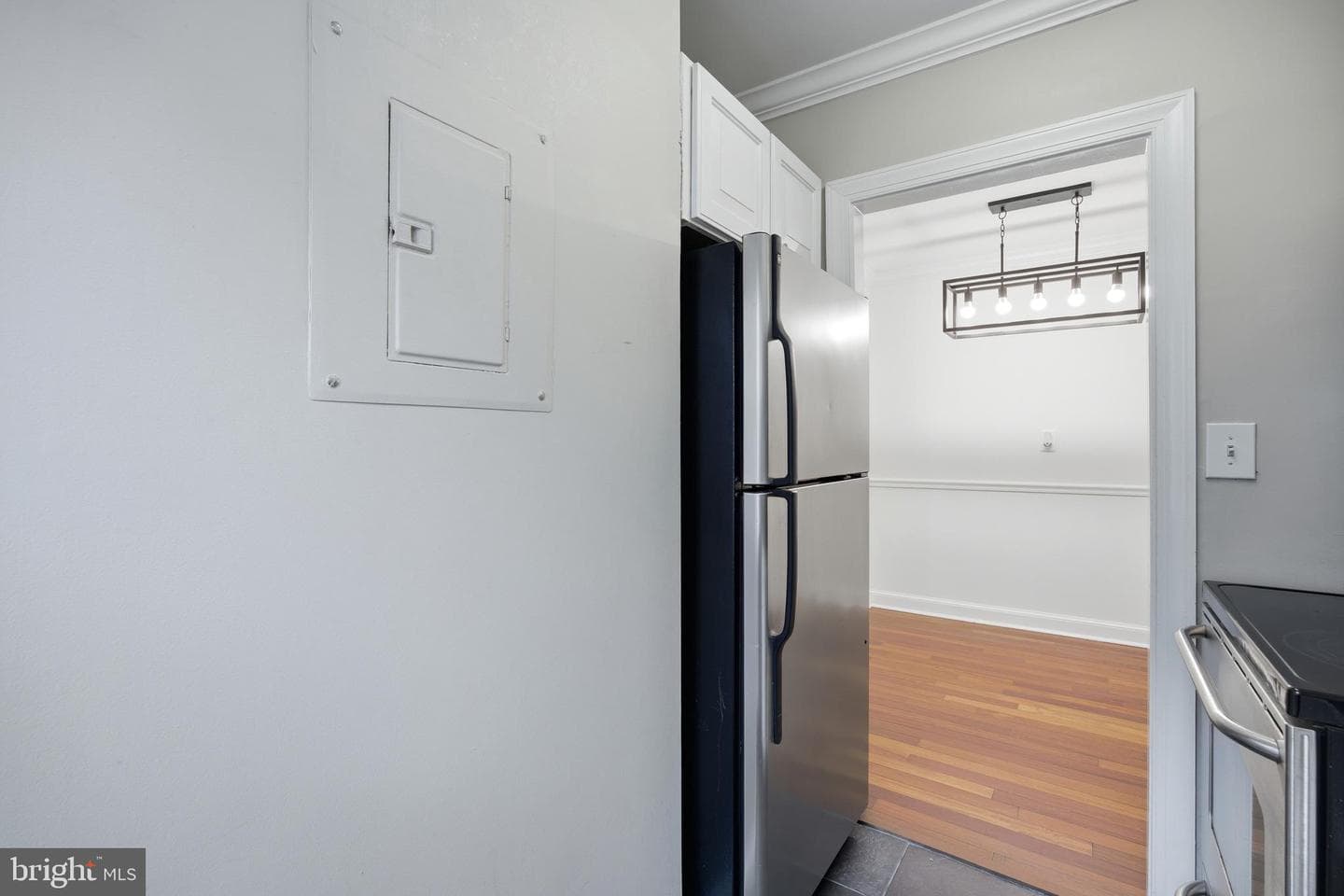 718 S Washington Street #101 photo 8
