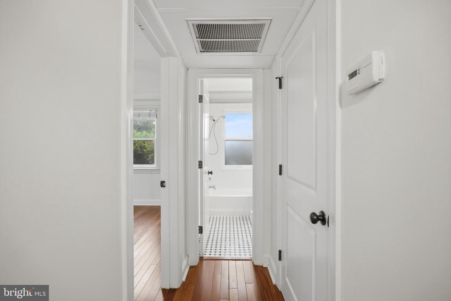 718 S Washington Street #101 photo 9
