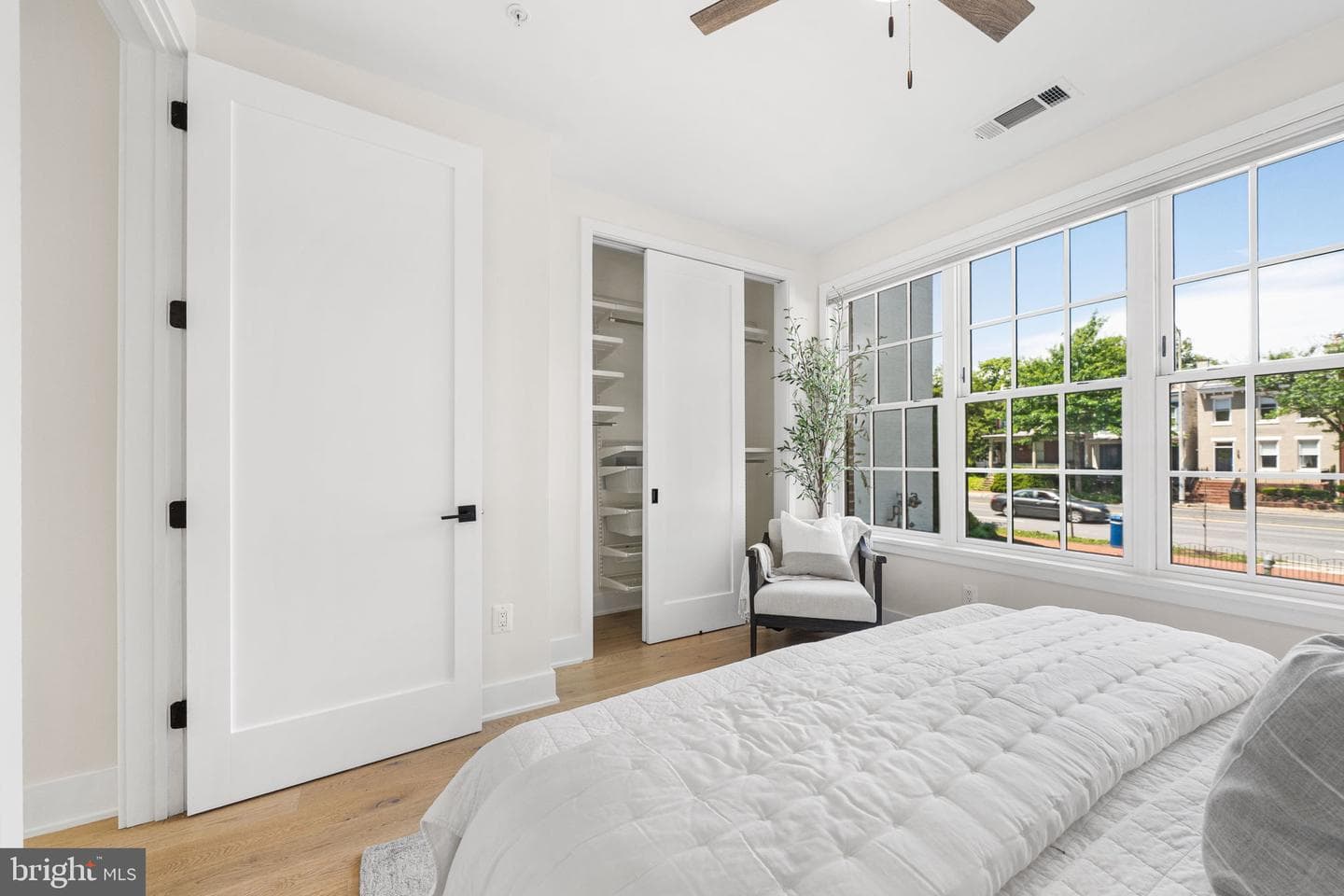 521 N Washington Street #101 photo 16