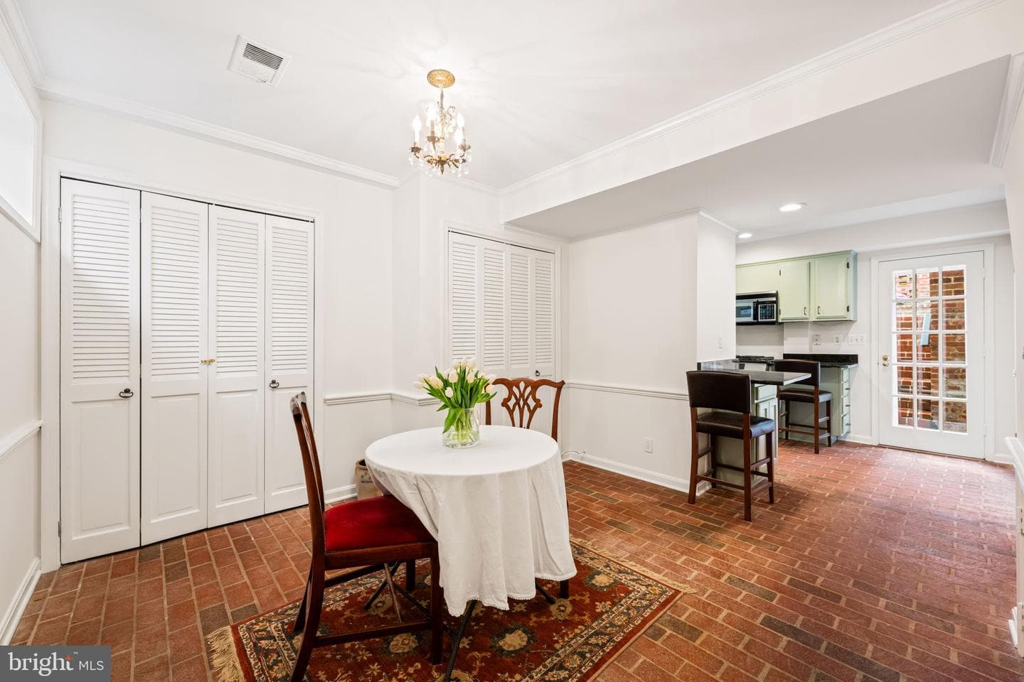 411 Franklin Street photo 26
