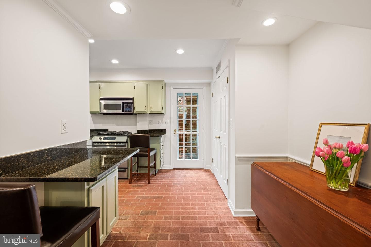 411 Franklin Street photo 29