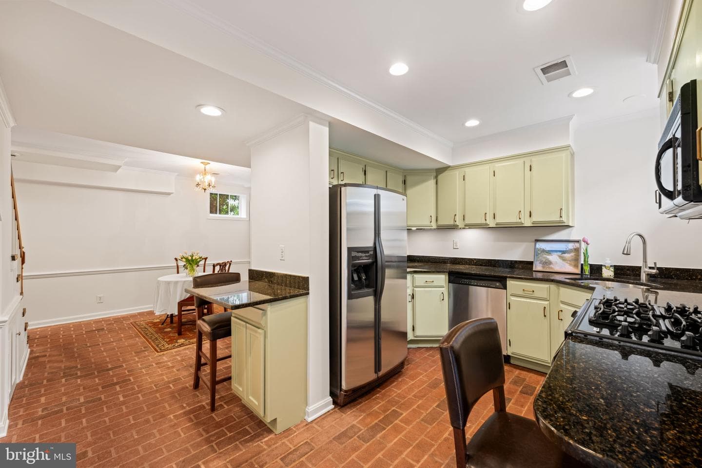 411 Franklin Street photo 34