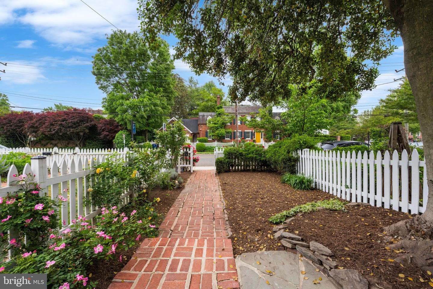 411 Franklin Street photo 7