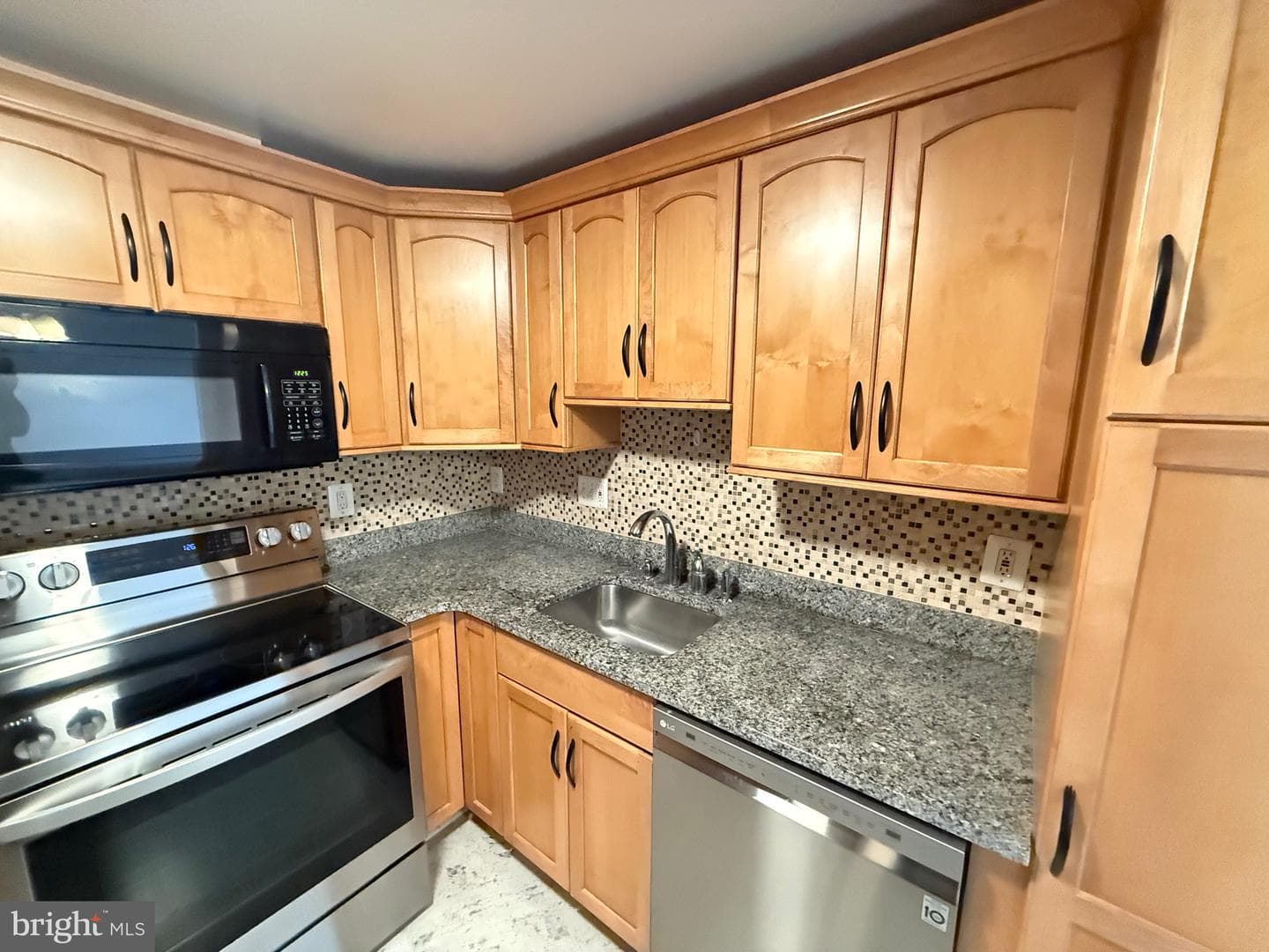 6300 Stevenson Avenue #1113 photo 5