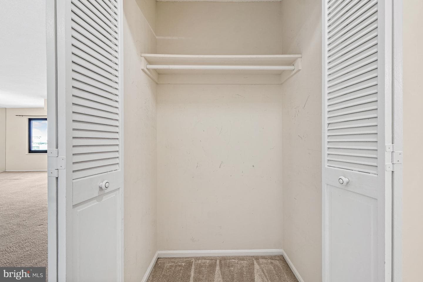 205 Yoakum Parkway #1809 photo 22