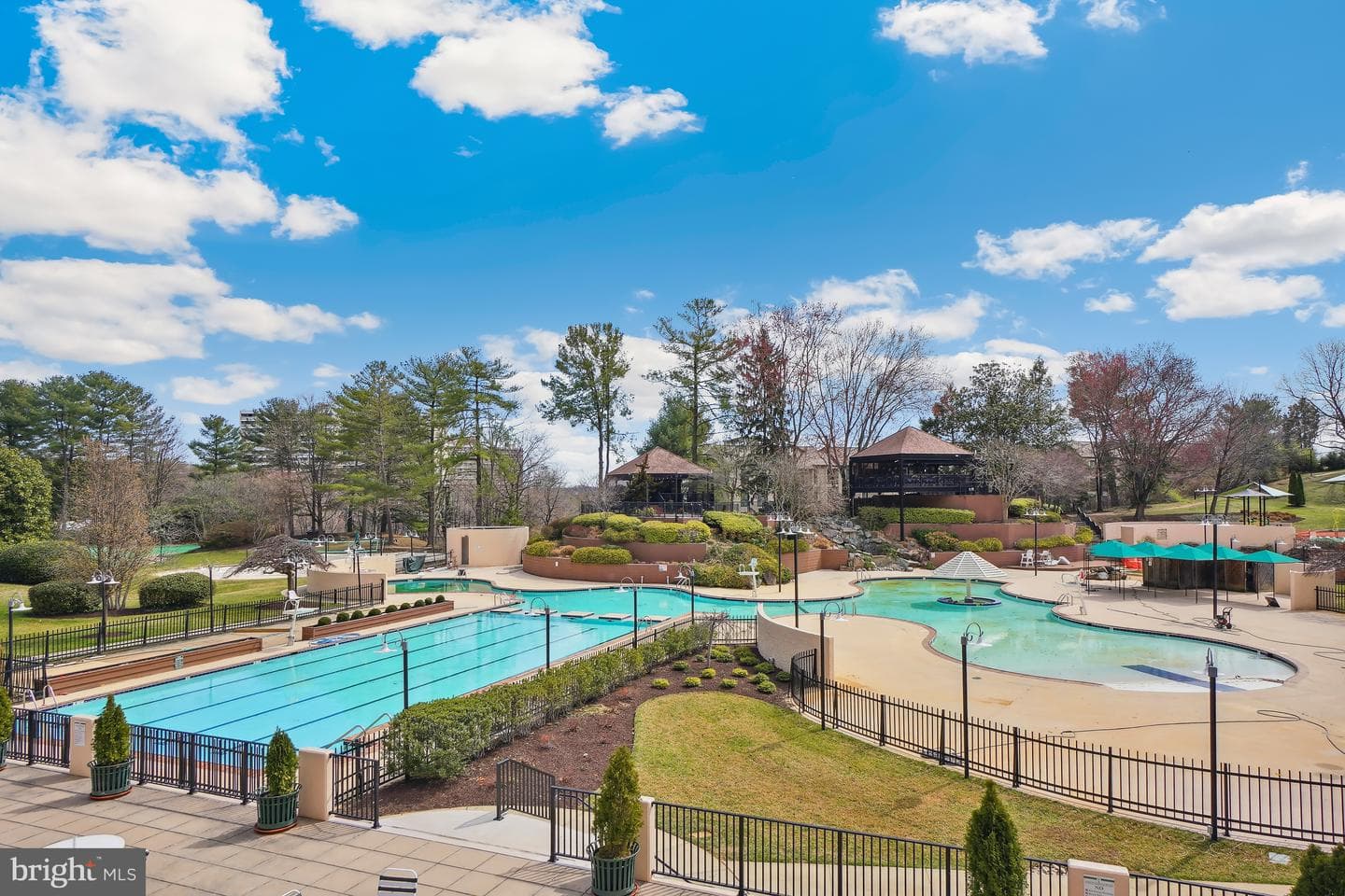 205 Yoakum Parkway #1809 photo 3