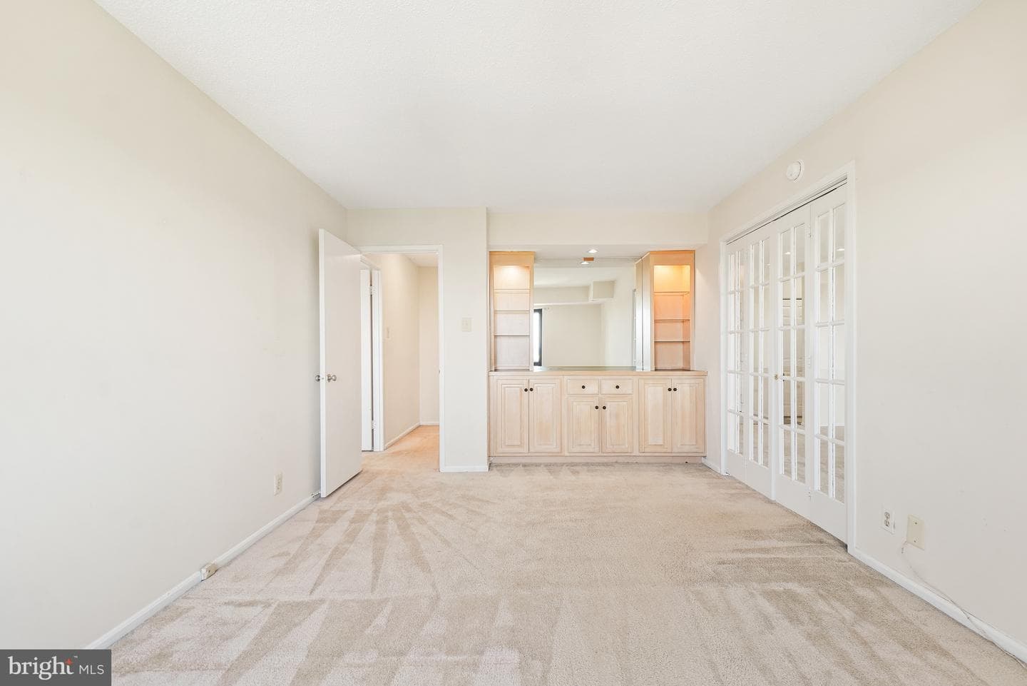 205 Yoakum Parkway #1809 photo 31