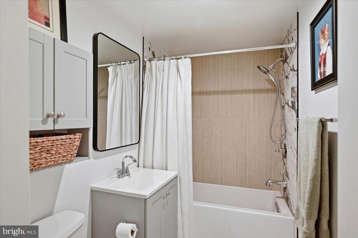 55 Skyhill Road #101 photo 22