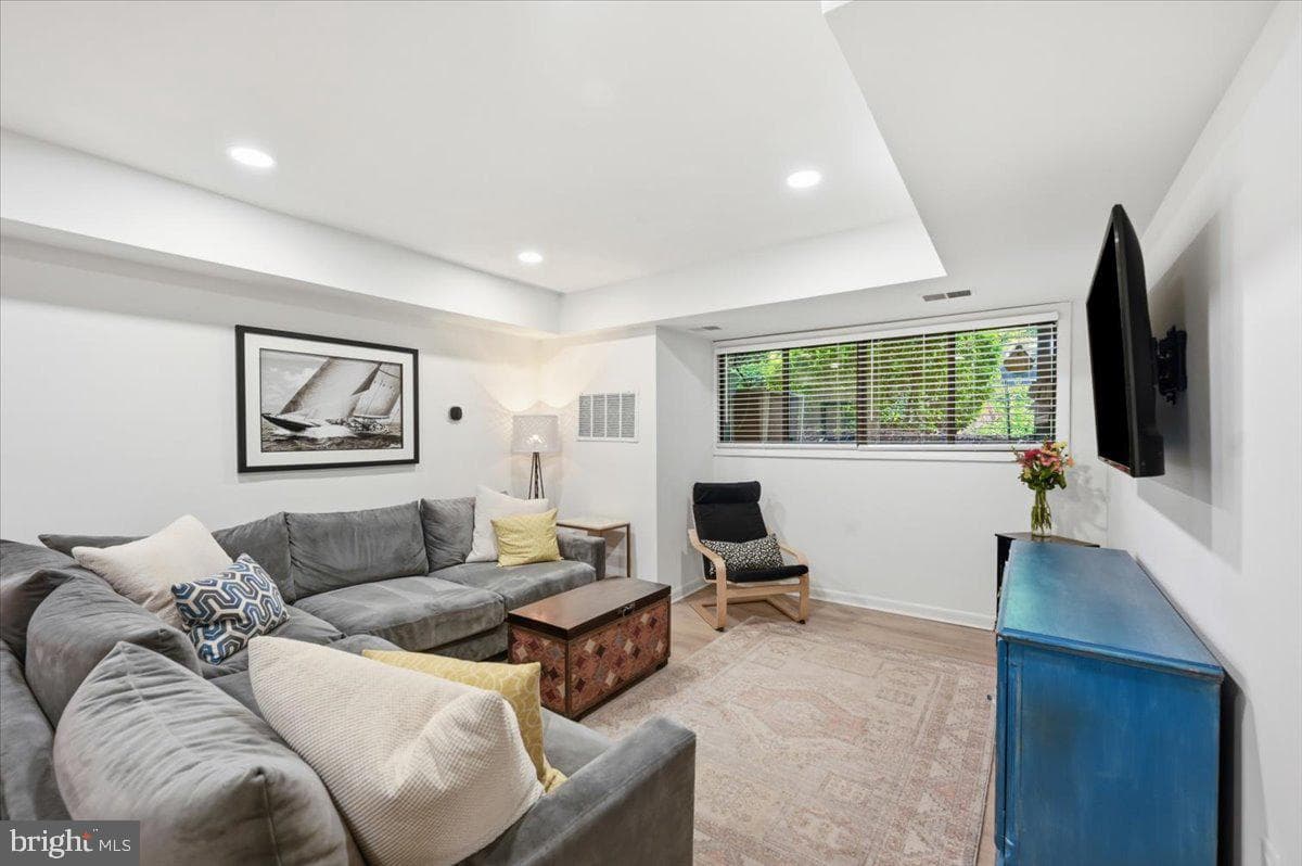 55 Skyhill Road #101 photo 4