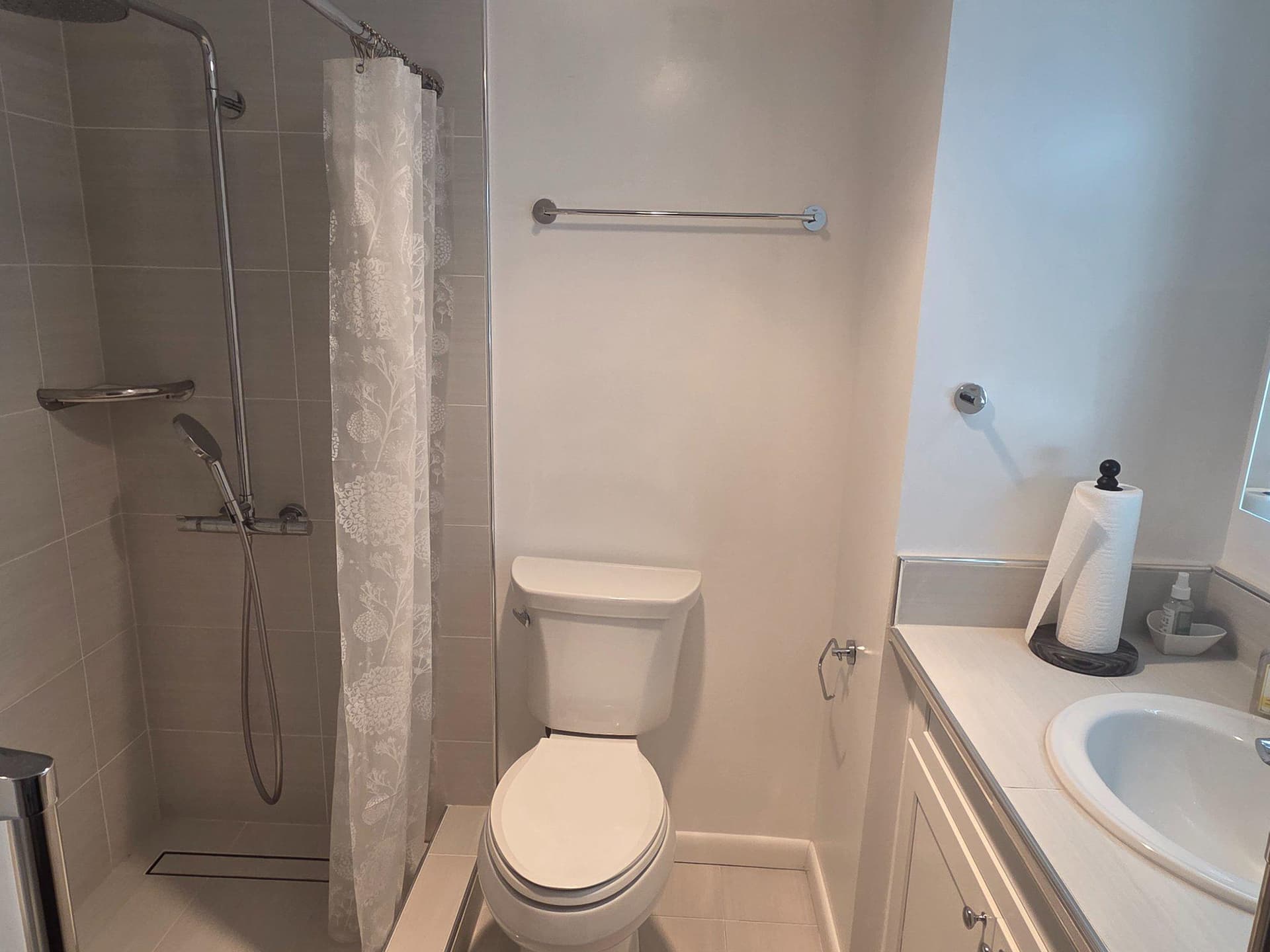400 Madison Street #1007 photo 10