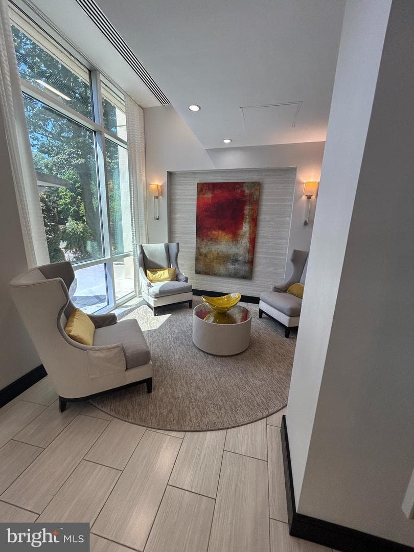 1225 Martha Custis Drive #505 photo 16