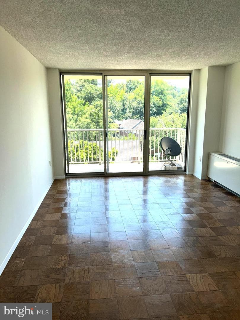 1225 Martha Custis Drive #505 photo 3