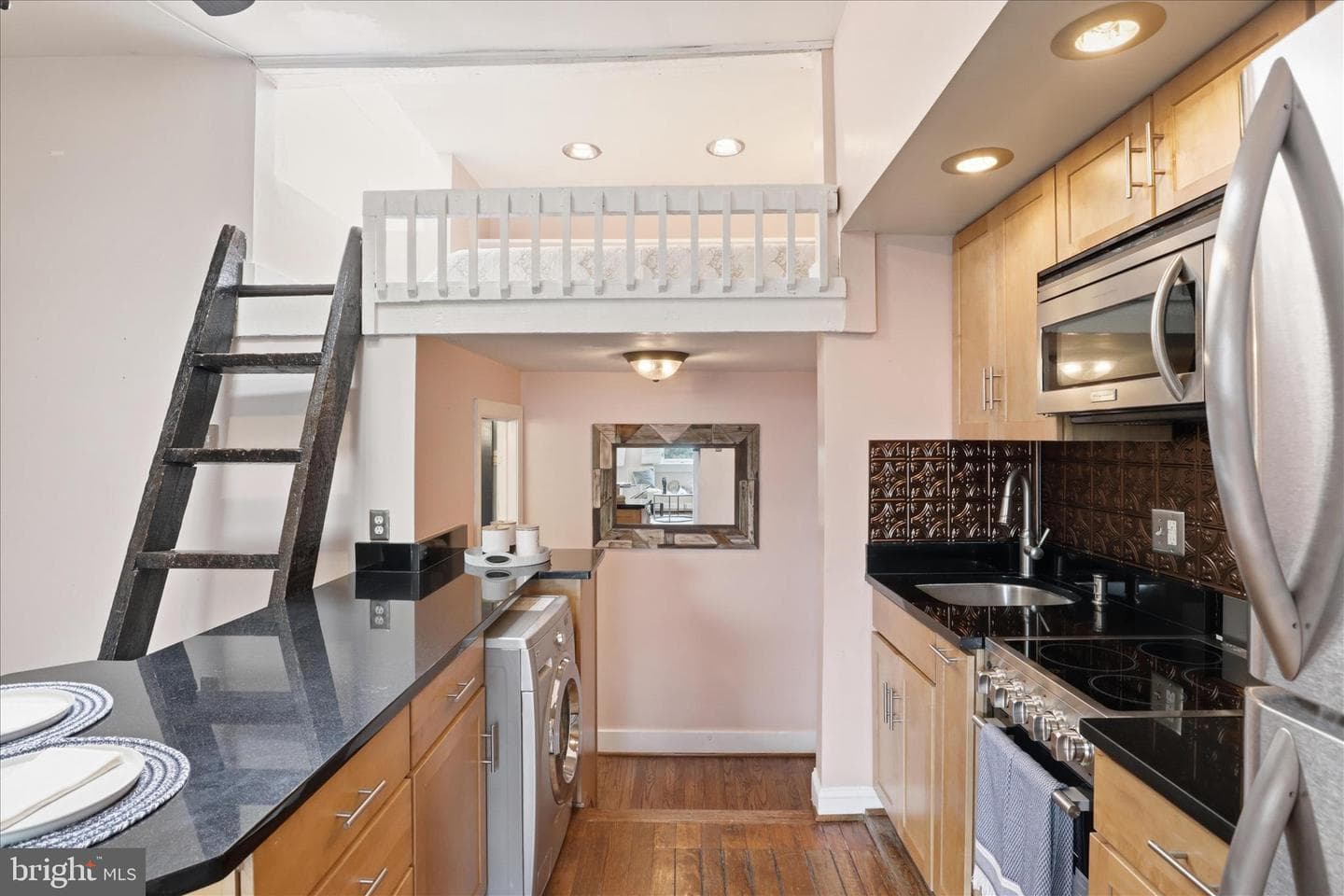 1006 Prince St # 3 photo 7