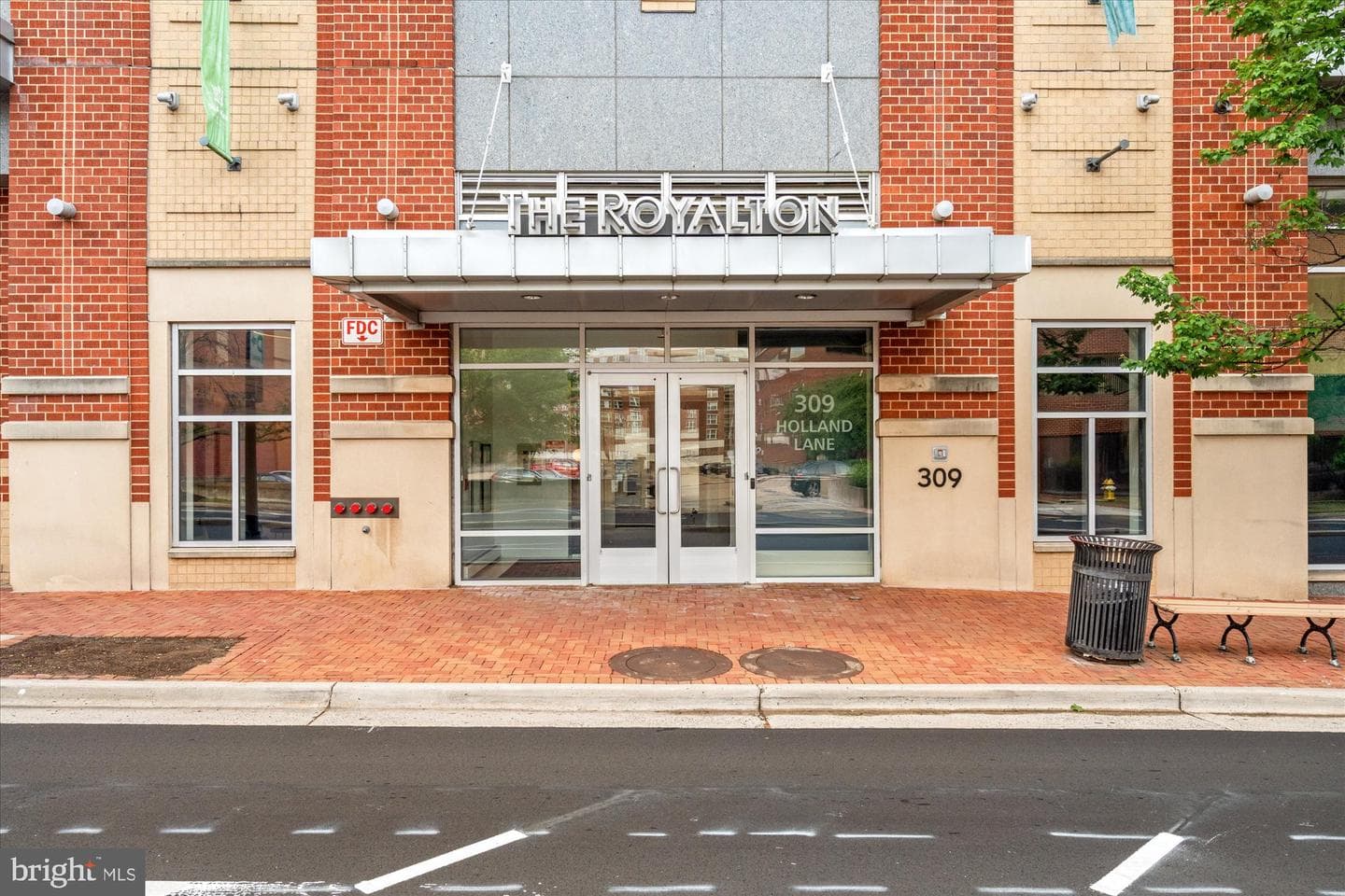 309 Holland Lane #320