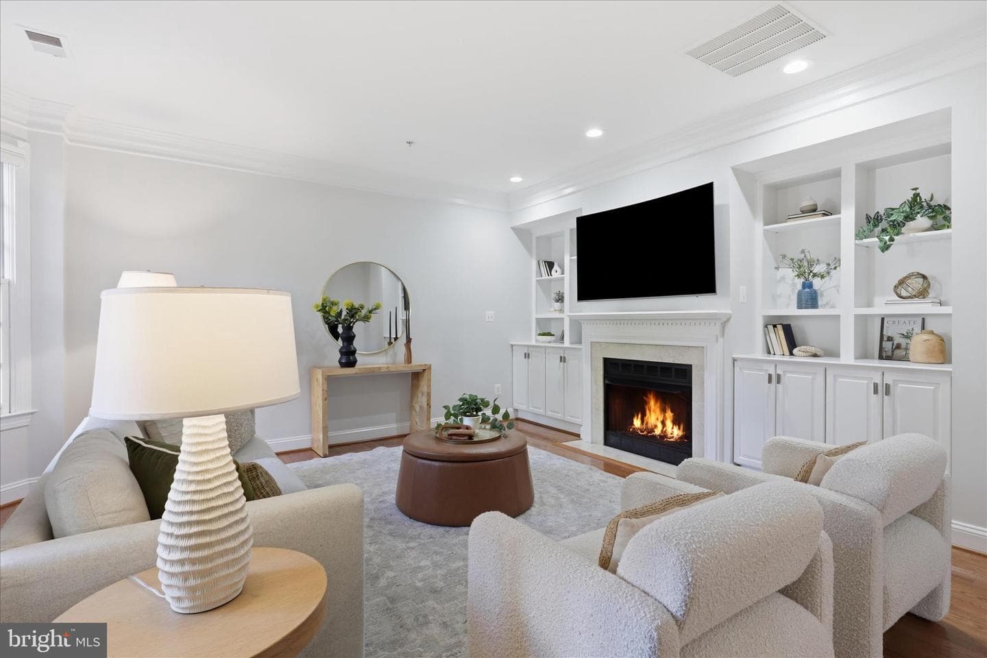 407 S Henry Street photo 13