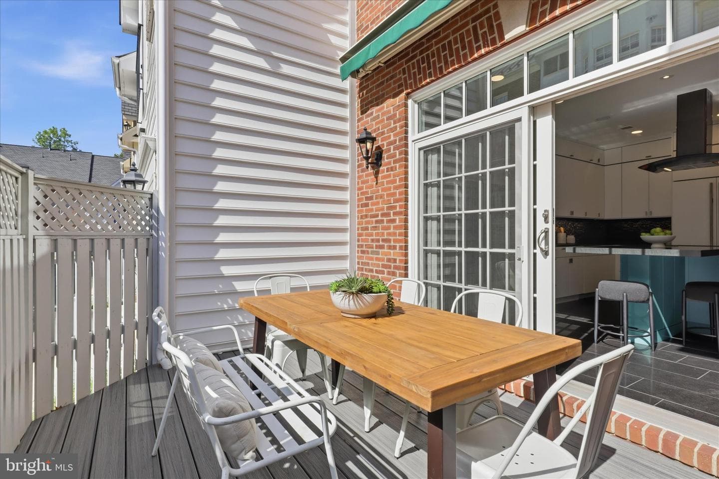 407 S Henry Street photo 22