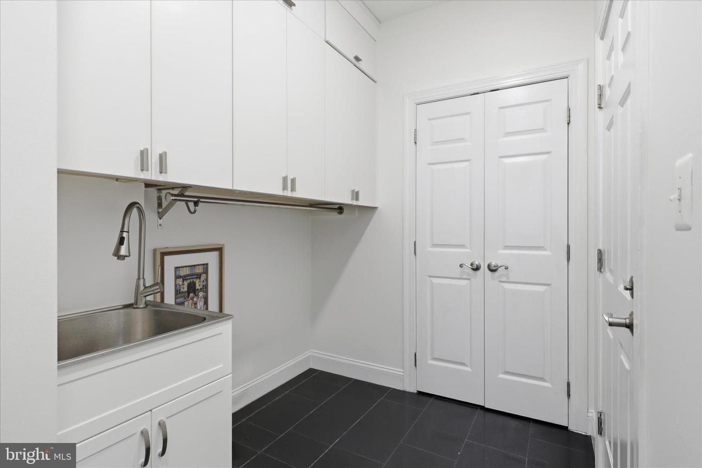 407 S Henry Street photo 26