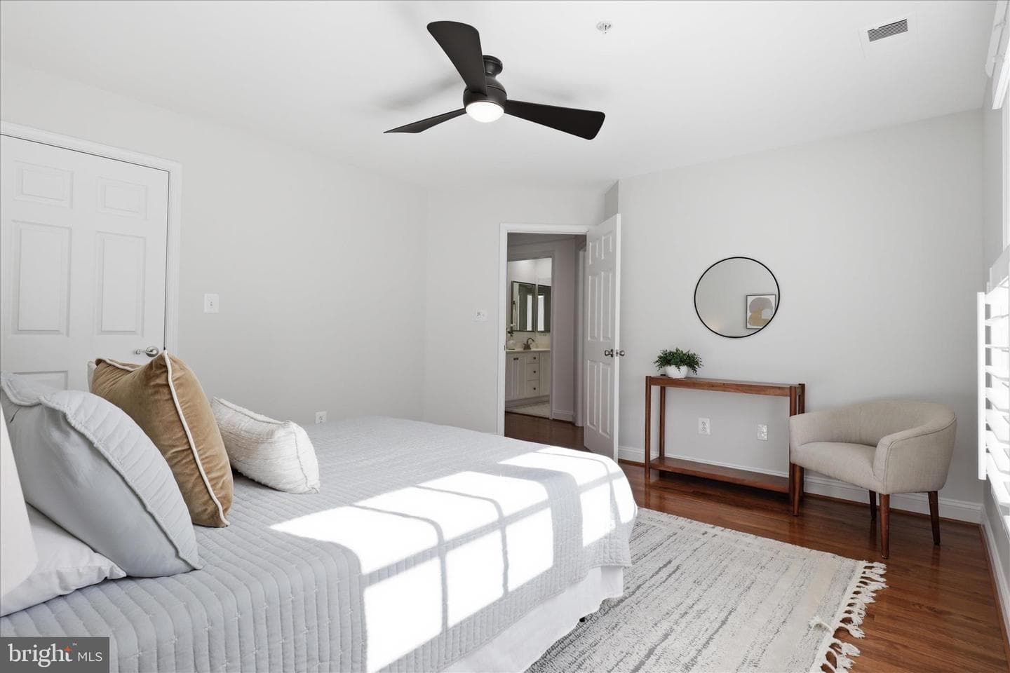 407 S Henry Street photo 41