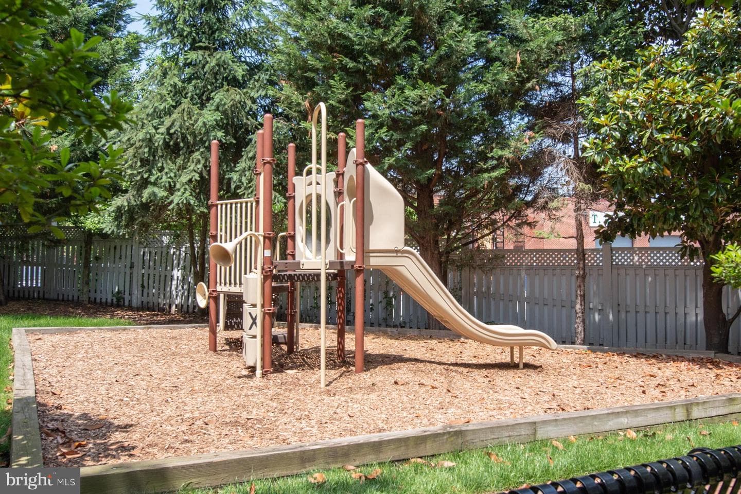 407 S Henry Street photo 53