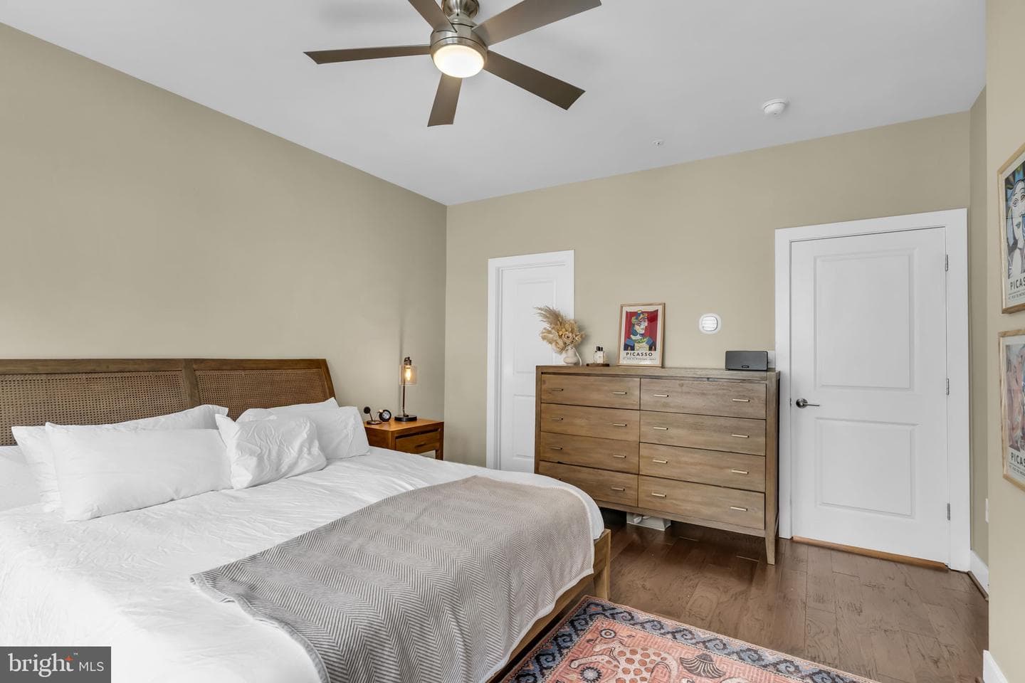 423 Nottoway Walk photo 14