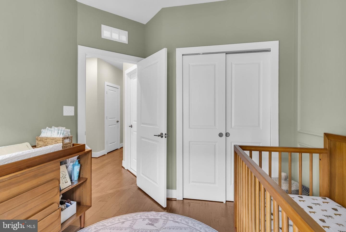 423 Nottoway Walk photo 20