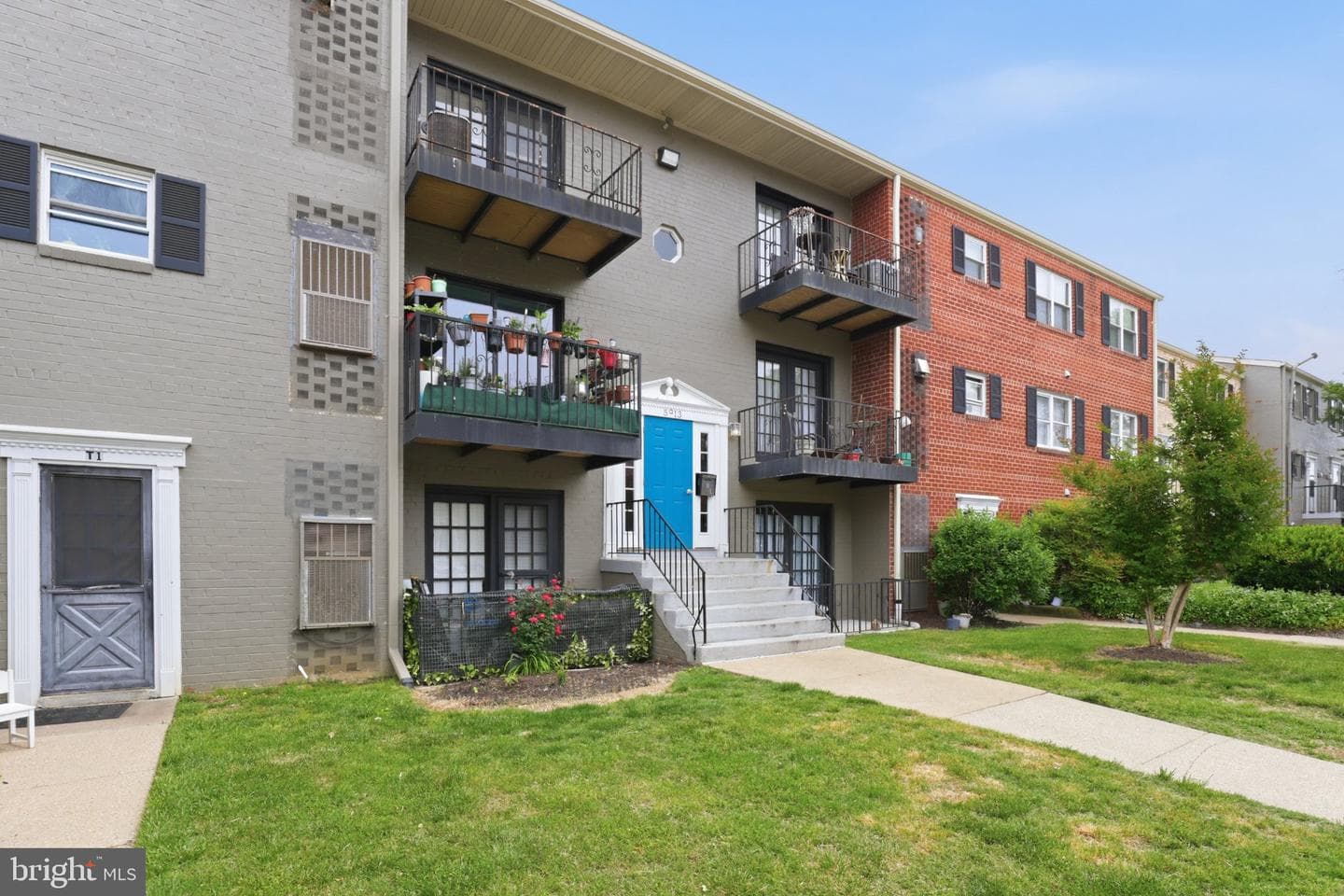 5913 Mayflower Court #101, Alexandria