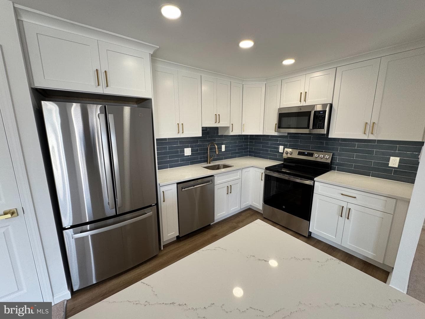 6153 Edsall Rd # I, Alexandria