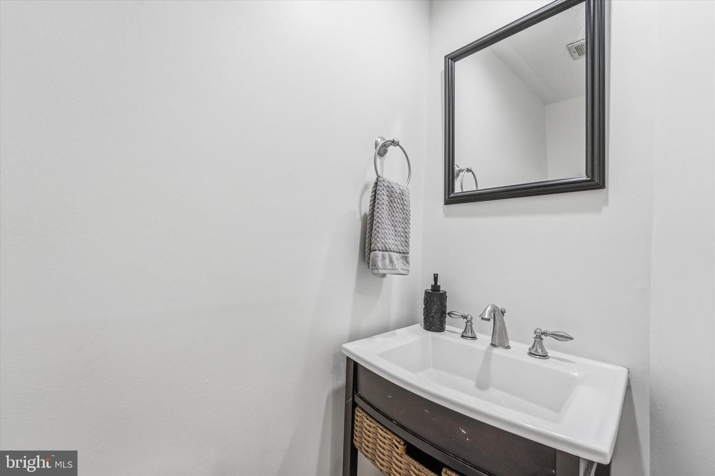 2309 Sibley Street photo 5