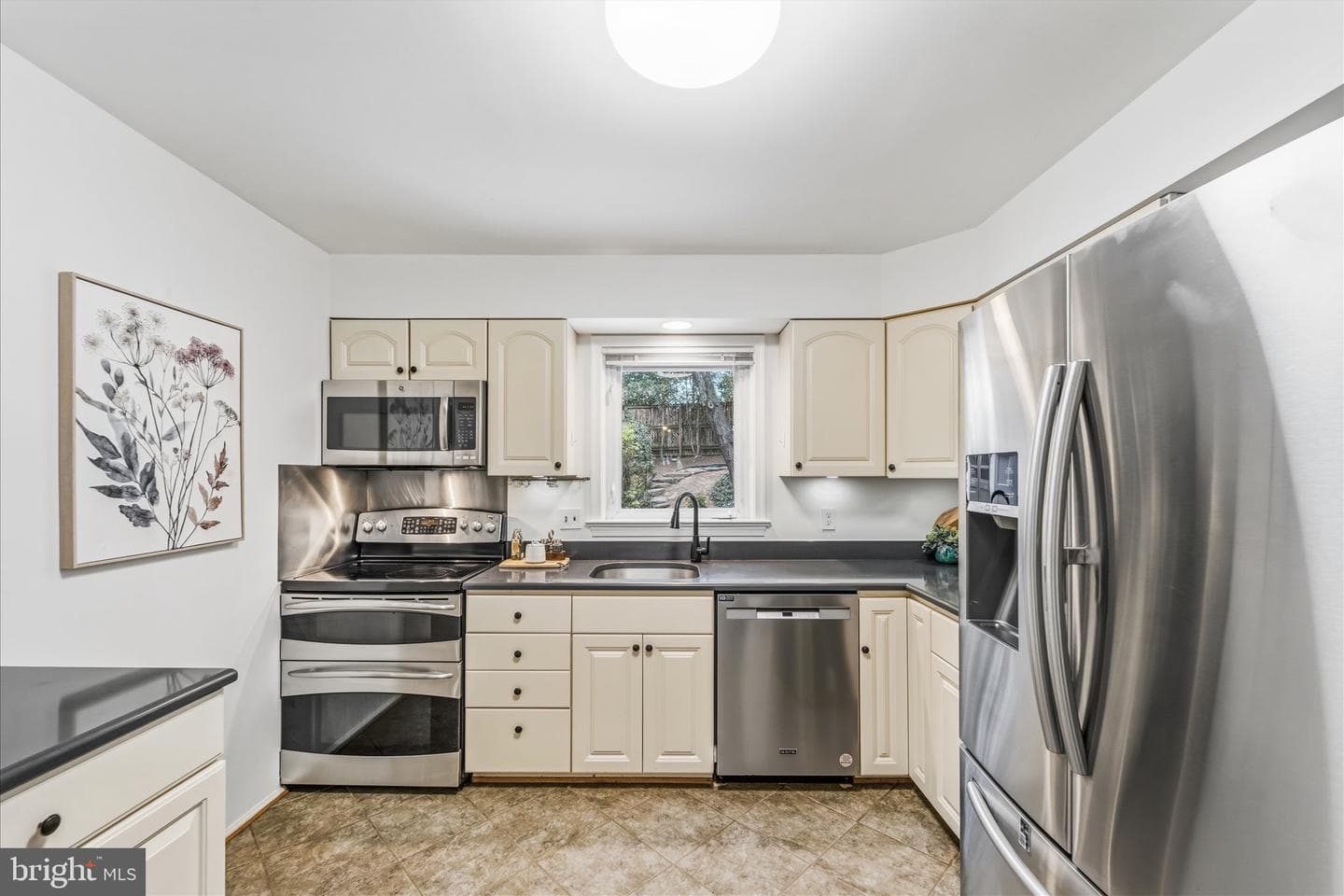 2309 Sibley Street photo 9