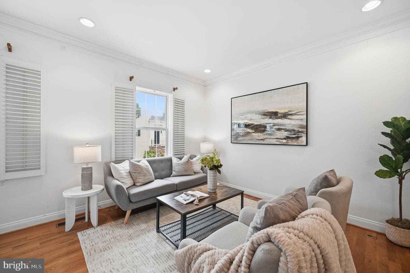 112 Cahill Drive photo 3