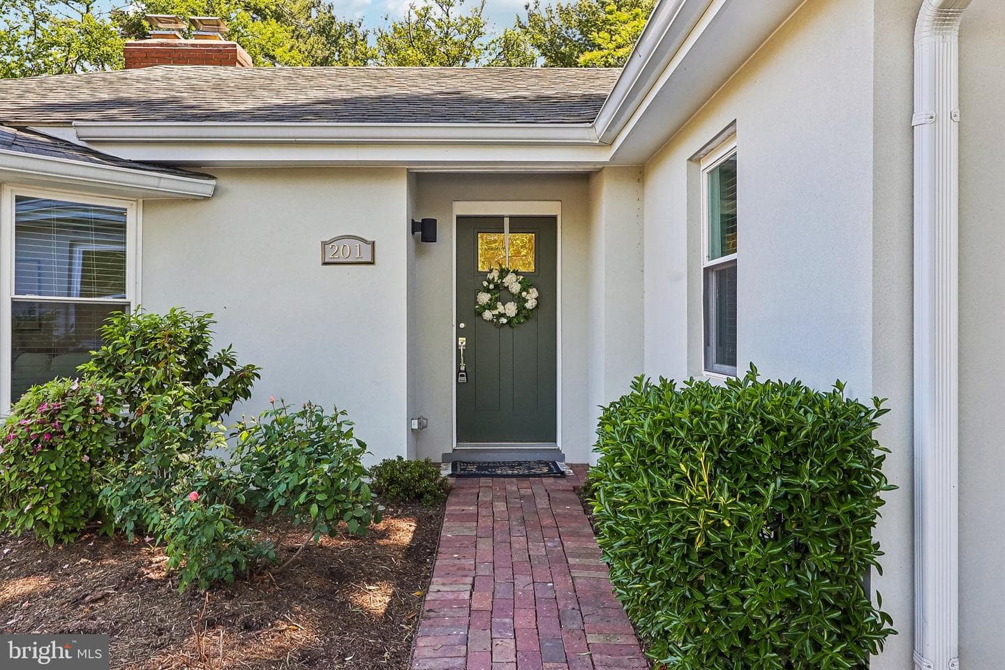 201 Longview Drive photo 5