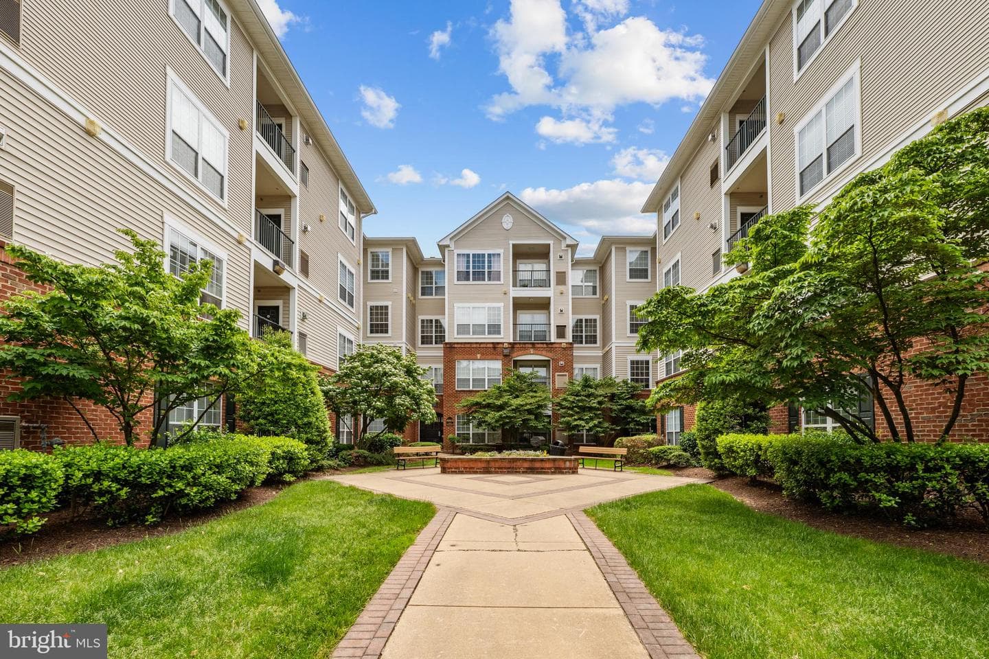 4862 Eisenhower Avenue #273, Alexandria