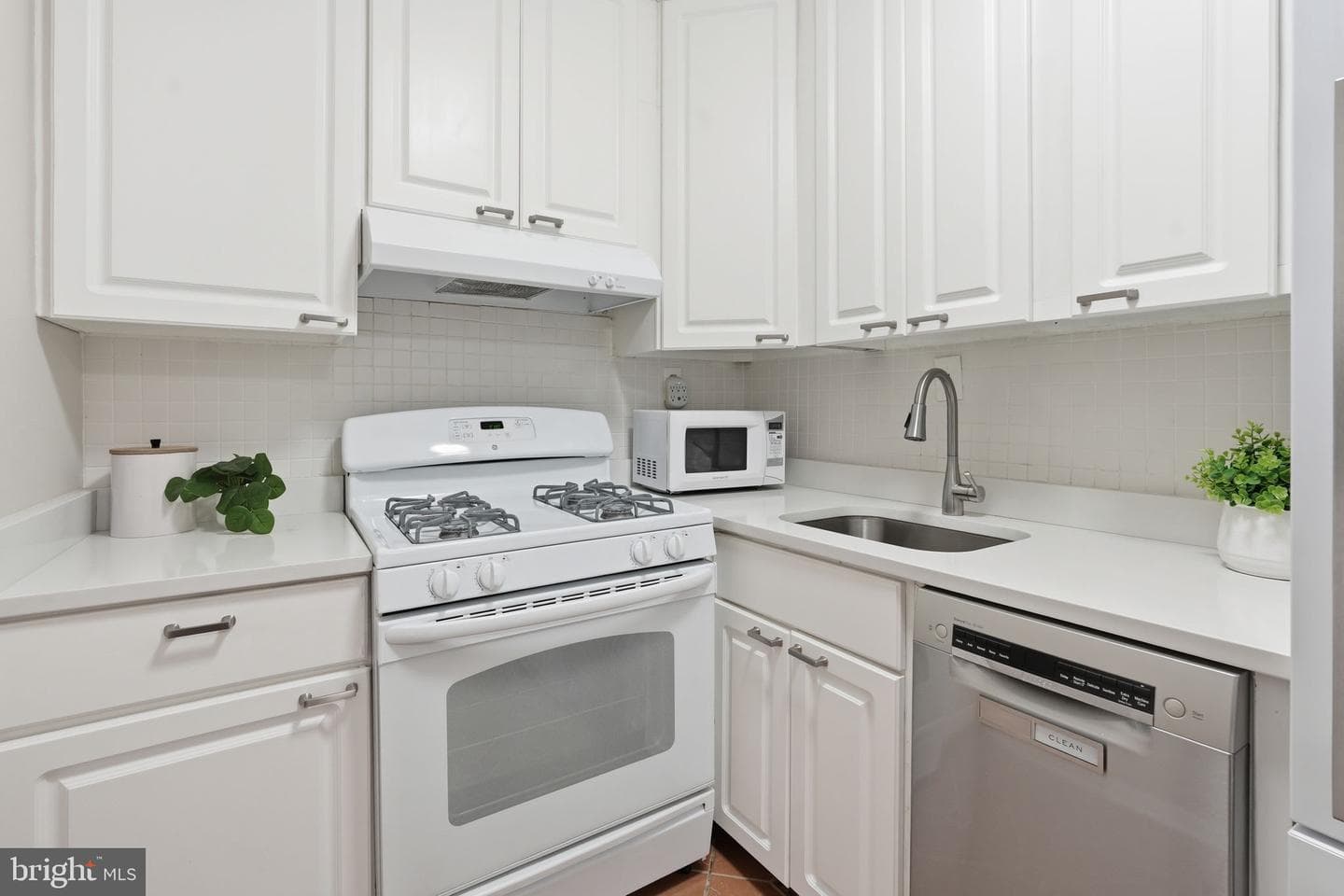 801 N Pitt Street #706 photo 7