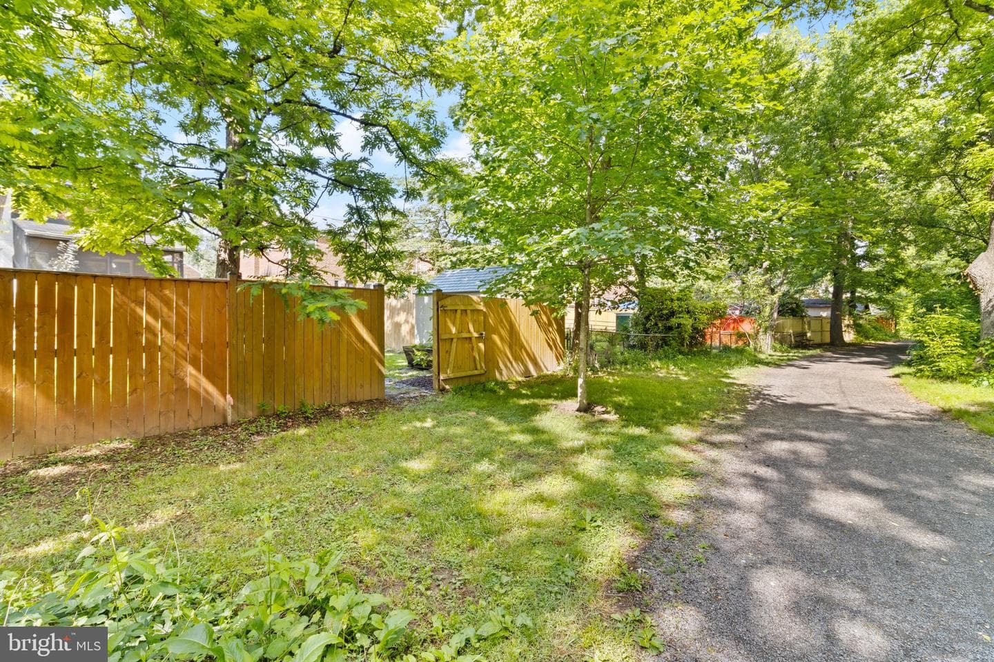4420 Vermont Avenue photo 36