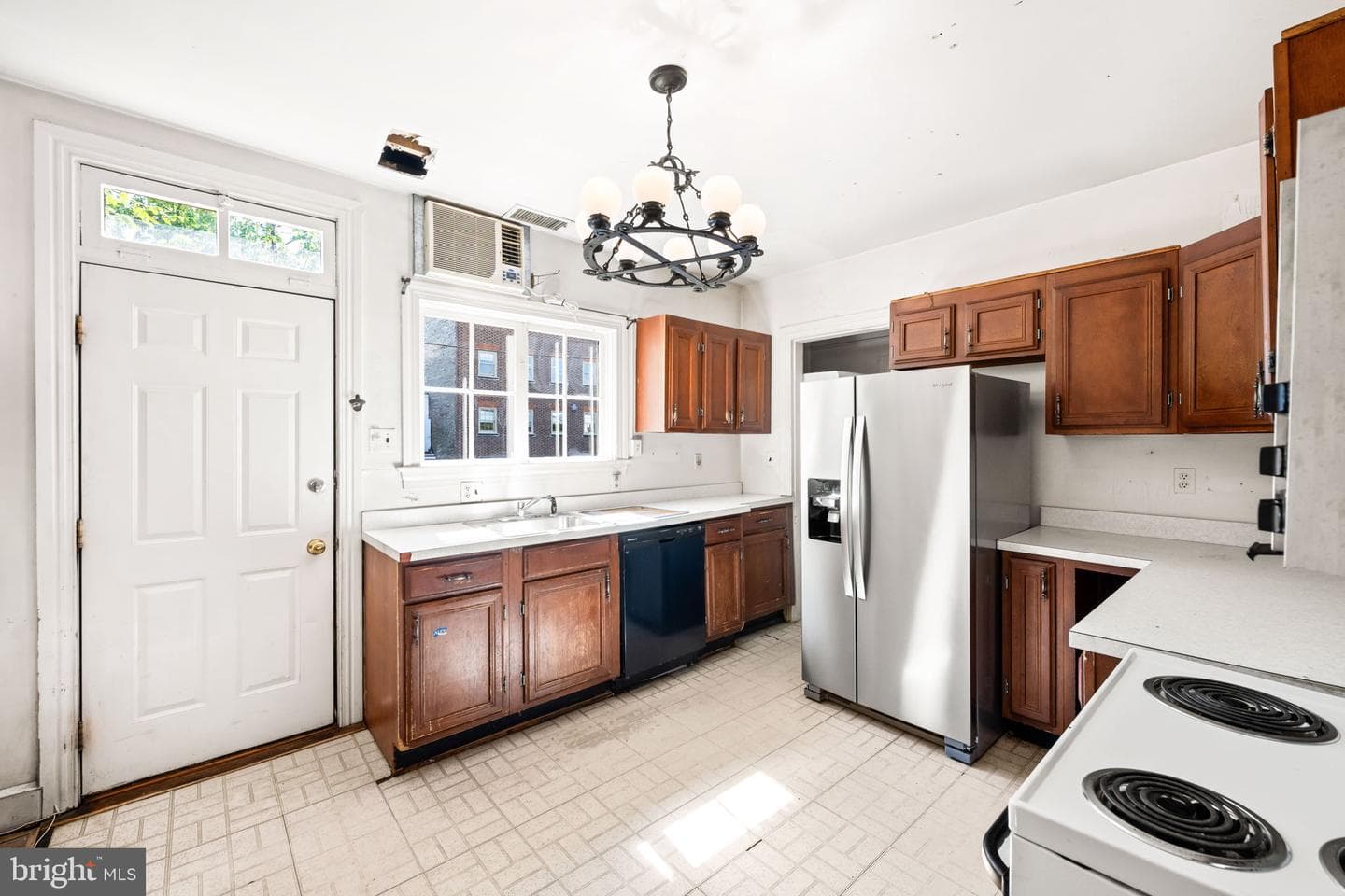 215 N Columbus Street photo 12