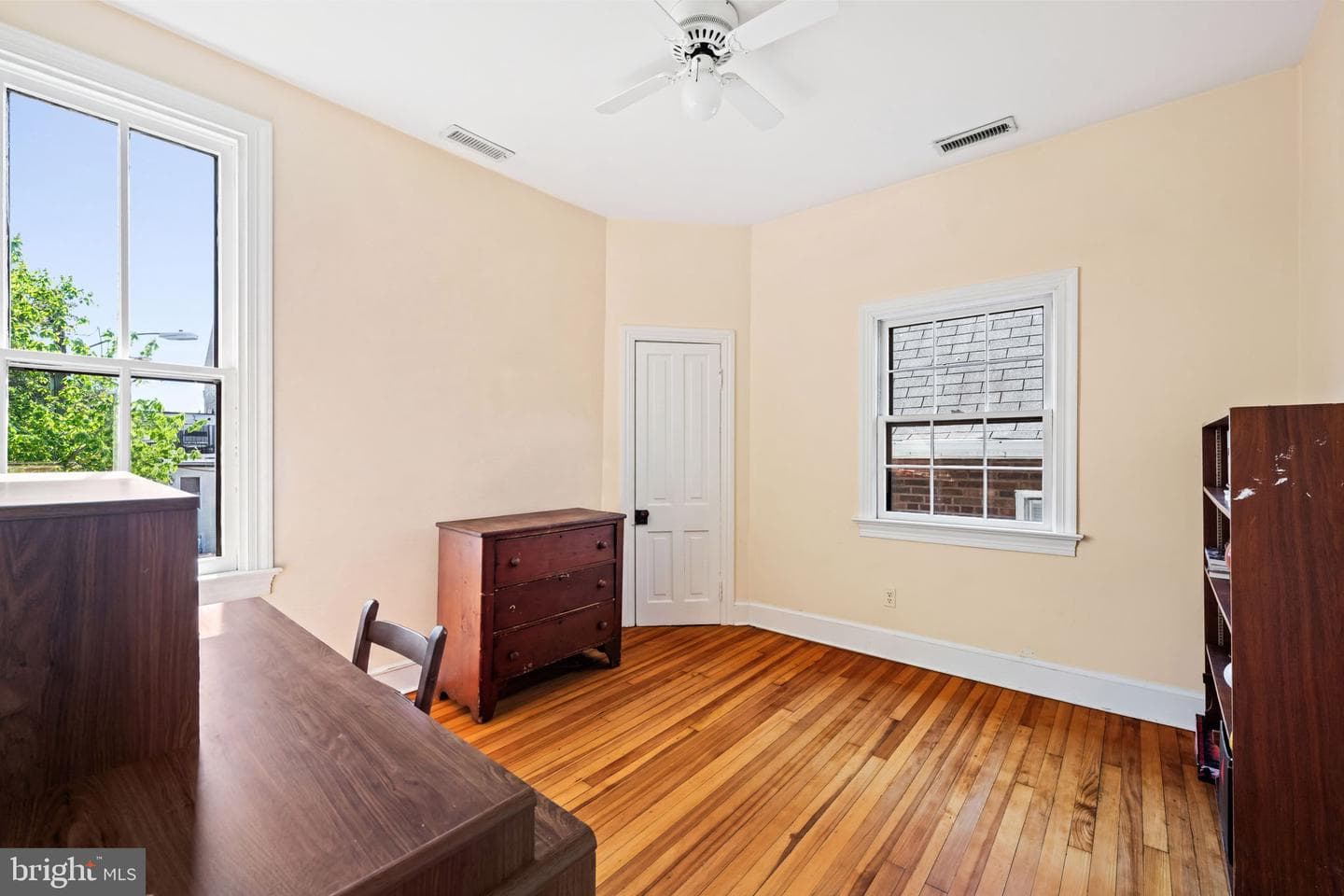 215 N Columbus Street photo 18