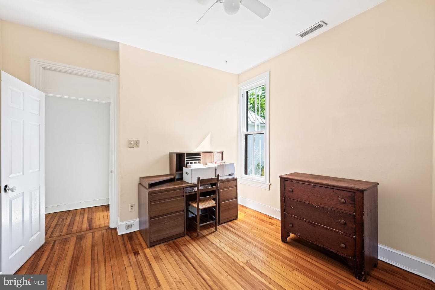 215 N Columbus Street photo 19