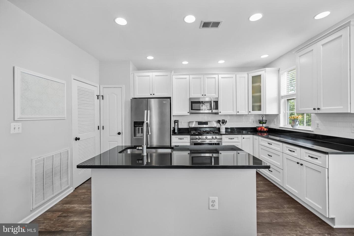 5090 Donovan Drive #102 photo 18