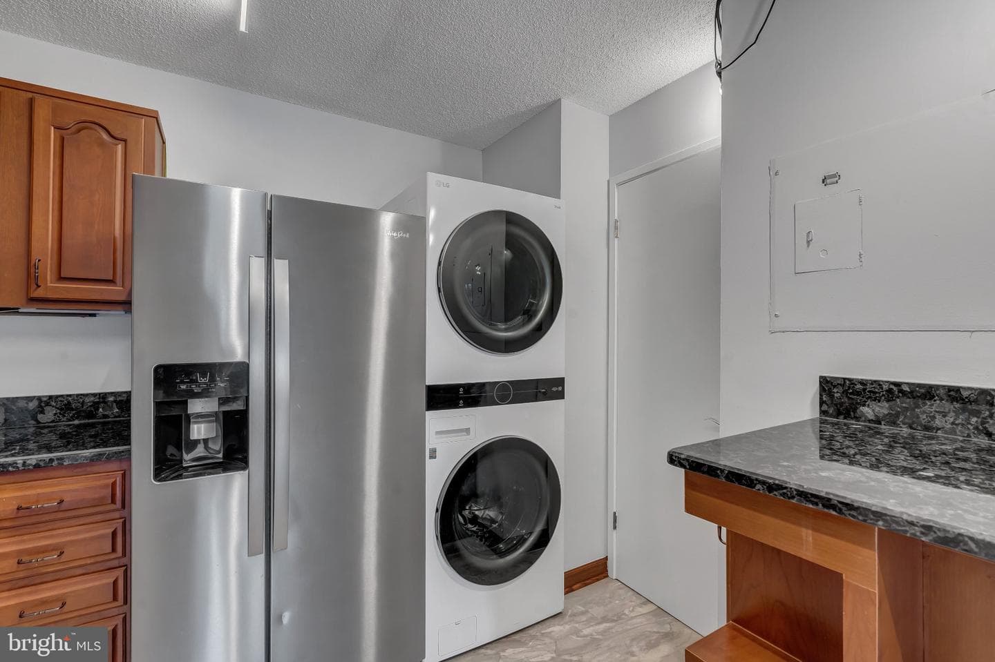 307 Yoakum Parkway #1722 photo 11