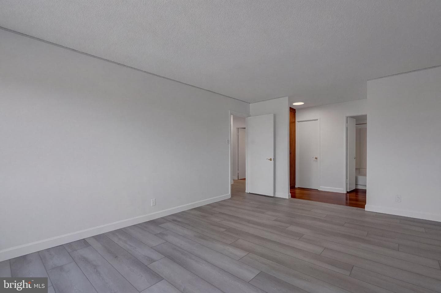 307 Yoakum Parkway #1722 photo 21